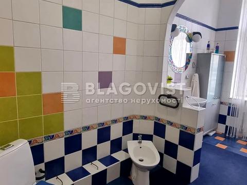 квартира за адресою Рейтарська вул., 30