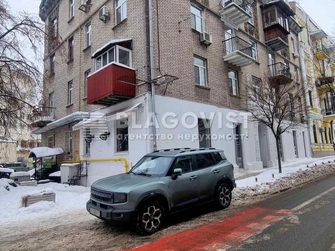 квартира за адресою Рейтарська вул., 30