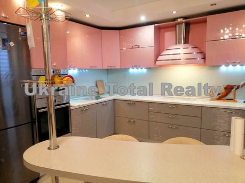 квартира за адресою Печерська вул., 2