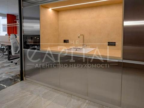 комерційна за адресою Саперне Поле вул., 3