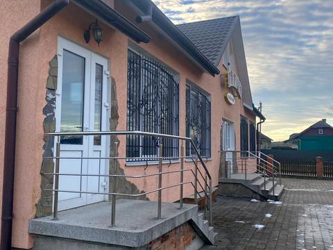 коммерческая по адресу Грушевського, 63