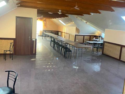 коммерческая по адресу Грушевського, 63