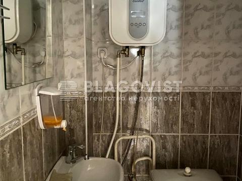 комерційна за адресою Академіка Булаховського вул., 5-Г