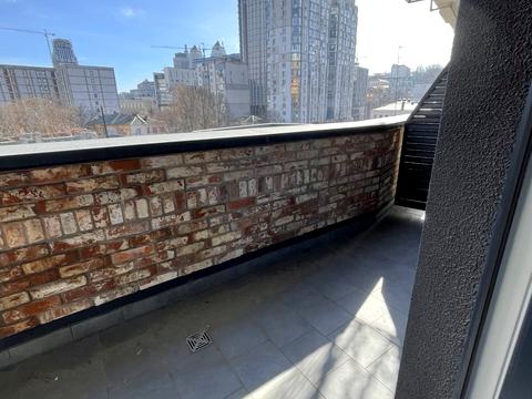 комерційна за адресою Ламана вул., 18