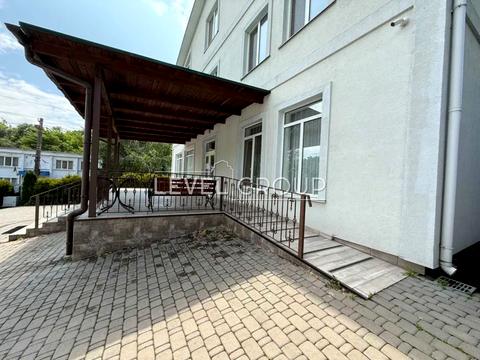 коммерческая по адресу Лауреатская ул., 8