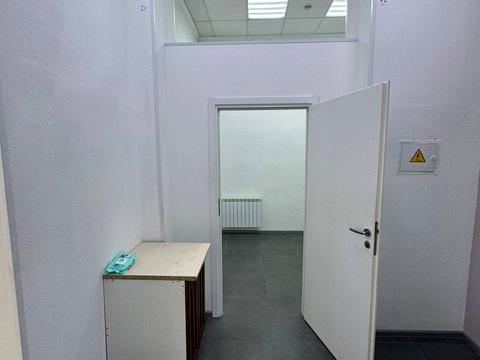 комерційна за адресою Повітряних Сил просп. (Повітрофлотський), 25