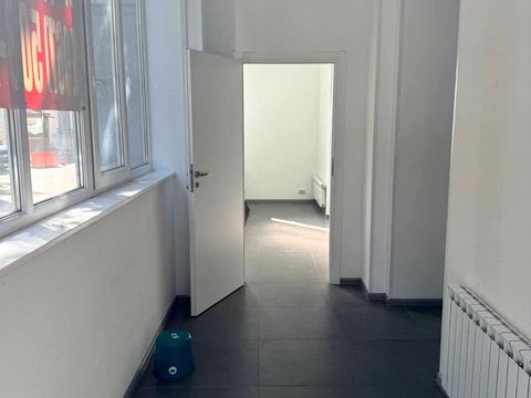 комерційна за адресою Повітряних Сил просп. (Повітрофлотський), 25