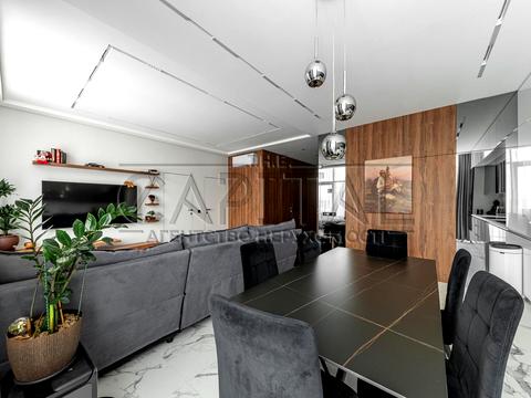 квартира за адресою Андрія Верхогляда вул. (Михайла Драгомирова), 19-Б