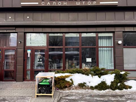 комерційна за адресою Романа Шухевича вул. (Курчатова), 6а