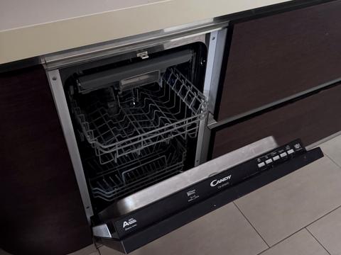 квартира за адресою Олександра Мишуги вул., 8