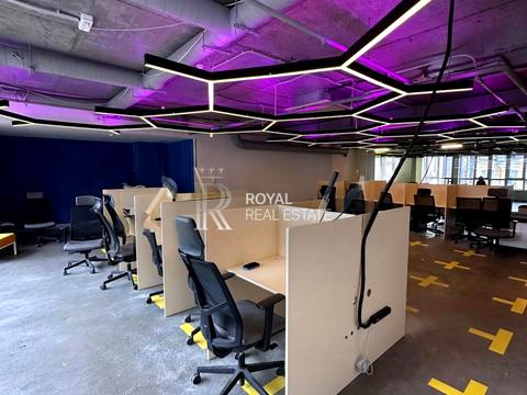 комерційна за адресою Саксаганського вул., (Будинок 1)