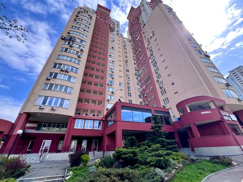 комерційна за адресою Павла Тичини просп., 18-Б