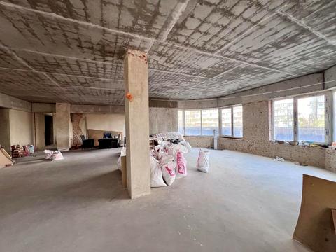 комерційна за адресою Павла Тичини просп., 18-Б