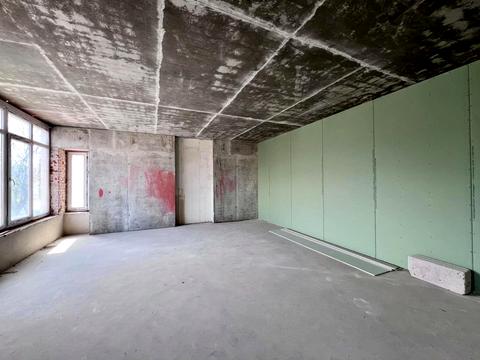 комерційна за адресою Павла Тичини просп., 18-Б