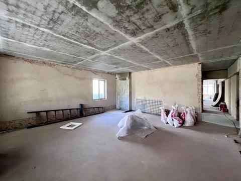 комерційна за адресою Павла Тичини просп., 18-Б