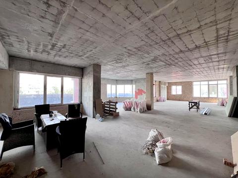 комерційна за адресою Павла Тичини просп., 18-Б