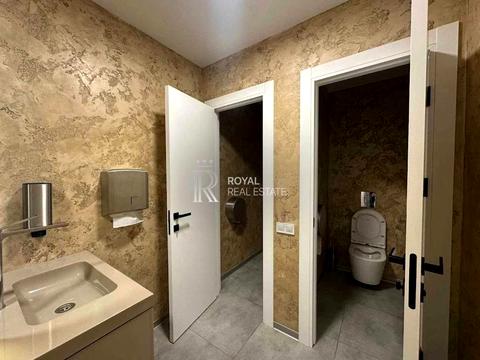 комерційна за адресою Київ, Болсуновська вул. (Сергія Струтинського), 13-15