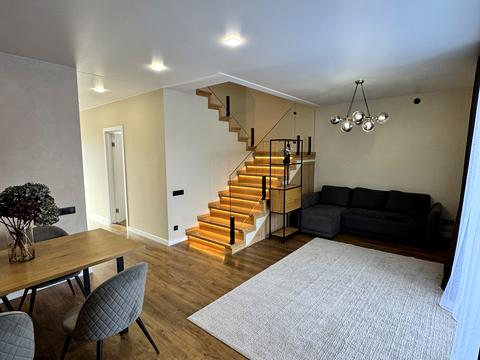 будинок за адресою с. Крихівці, Веселкова