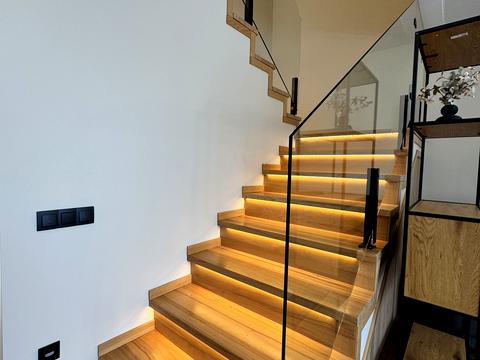 будинок за адресою с. Крихівці, Веселкова