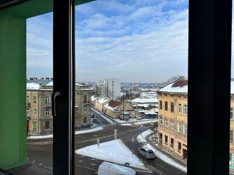 комерційна за адресою Львів, Богдана Хмельницького вул., 100