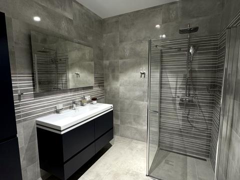 будинок за адресою Будівельників