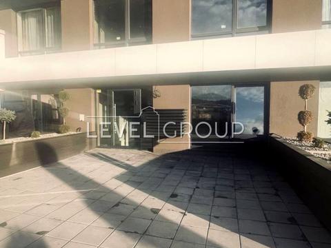 коммерческая по адресу Днепровская набережная ул., 15-Є