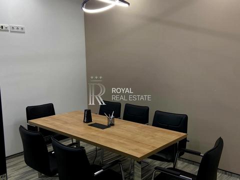 комерційна за адресою Болсуновська вул. (Сергія Струтинського), 13-15