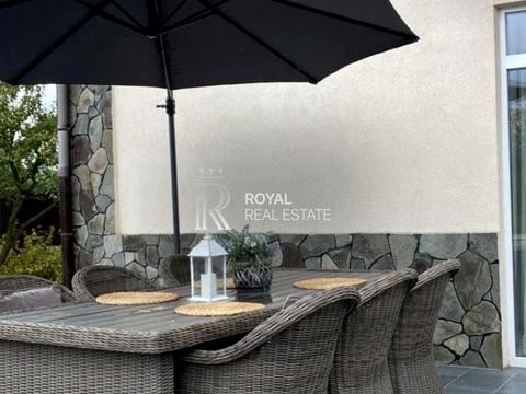 дом по адресу с. Великая Александровка, вул. Лесі Українки