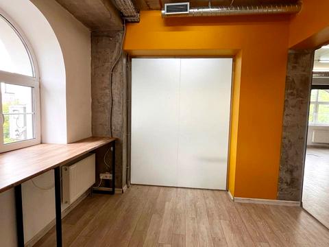 комерційна за адресою Воздвиженська вул., 45-49