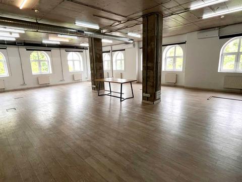 комерційна за адресою Воздвиженська вул., 45-49