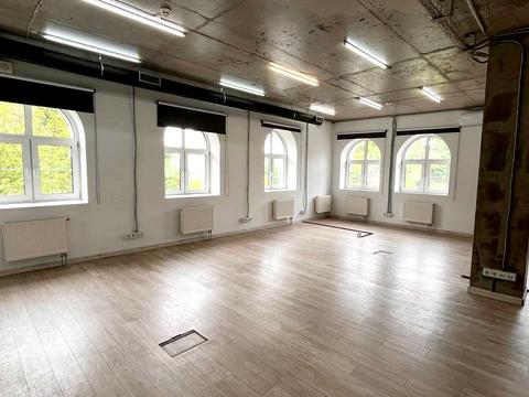 комерційна за адресою Воздвиженська вул., 45-49