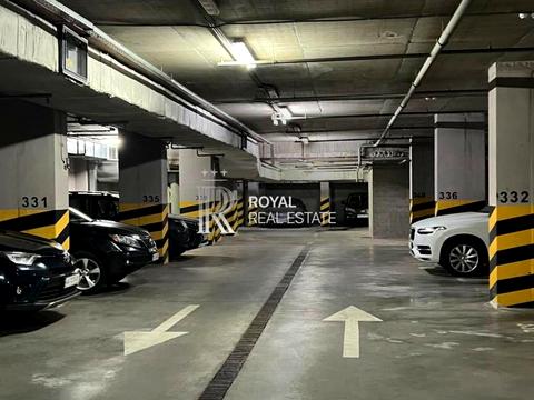 паркомісце за адресою Андрія Верхогляда, 12