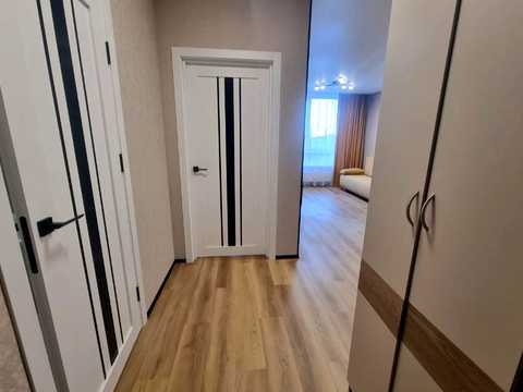 квартира за адресою Причальна вул., 10