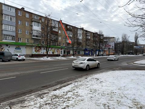 комерційна за адресою Соборна вул. (50 років Жовтня), 3