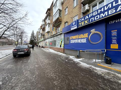 комерційна за адресою Соборна вул. (50 років Жовтня), 3