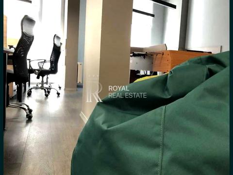 комерційна за адресою Дегтярна вул., 8