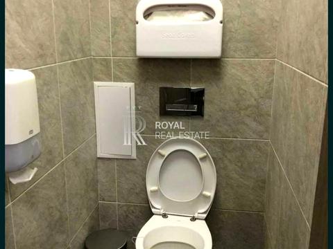 комерційна за адресою Дегтярна вул., 8