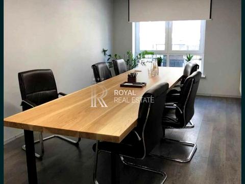 комерційна за адресою Дегтярна вул., 8