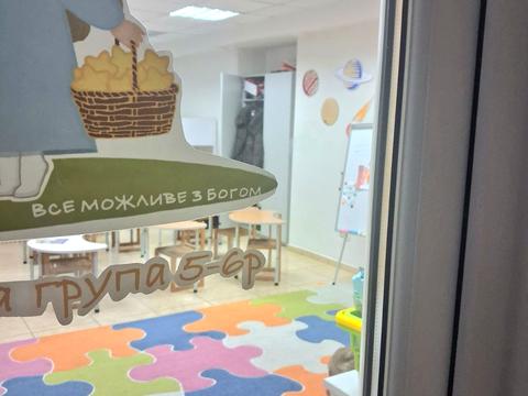 комерційна за адресою Свободи вул., 22