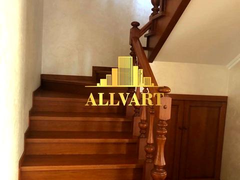 будинок за адресою Лісова