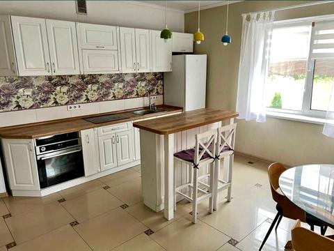 дом по адресу Дачна