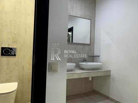 коммерческая по адресу Лаврский пер., 1