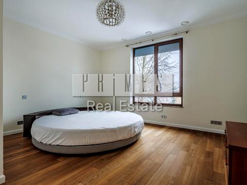 будинок за адресою Центральна вул.