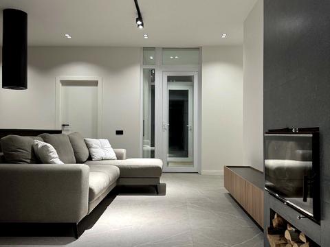 дом по адресу Першотравнева