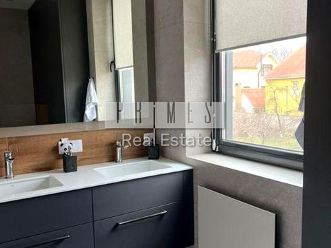 будинок за адресою Київ, Богатирська вул.