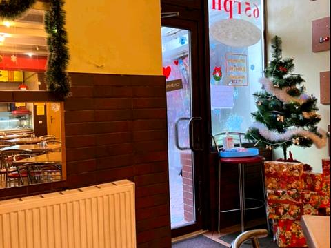 комерційна за адресою Базарна вул., 11