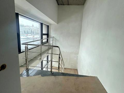 коммерческая по адресу майдан Незалежності пл., 2