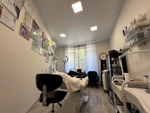 комерційна за адресою Саперне Поле вул., 3