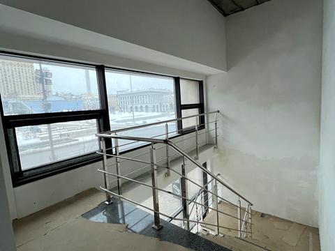 коммерческая по адресу Майдан Незалежності, 2