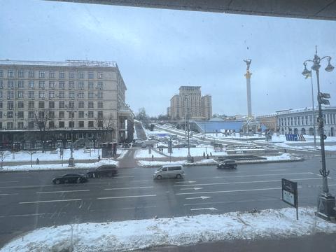 коммерческая по адресу Майдан Незалежності, 2